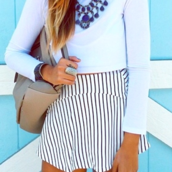 LF Rumor Boutique striped black white panel micro mini skirt skort shorts XS - Picture 3 of 8